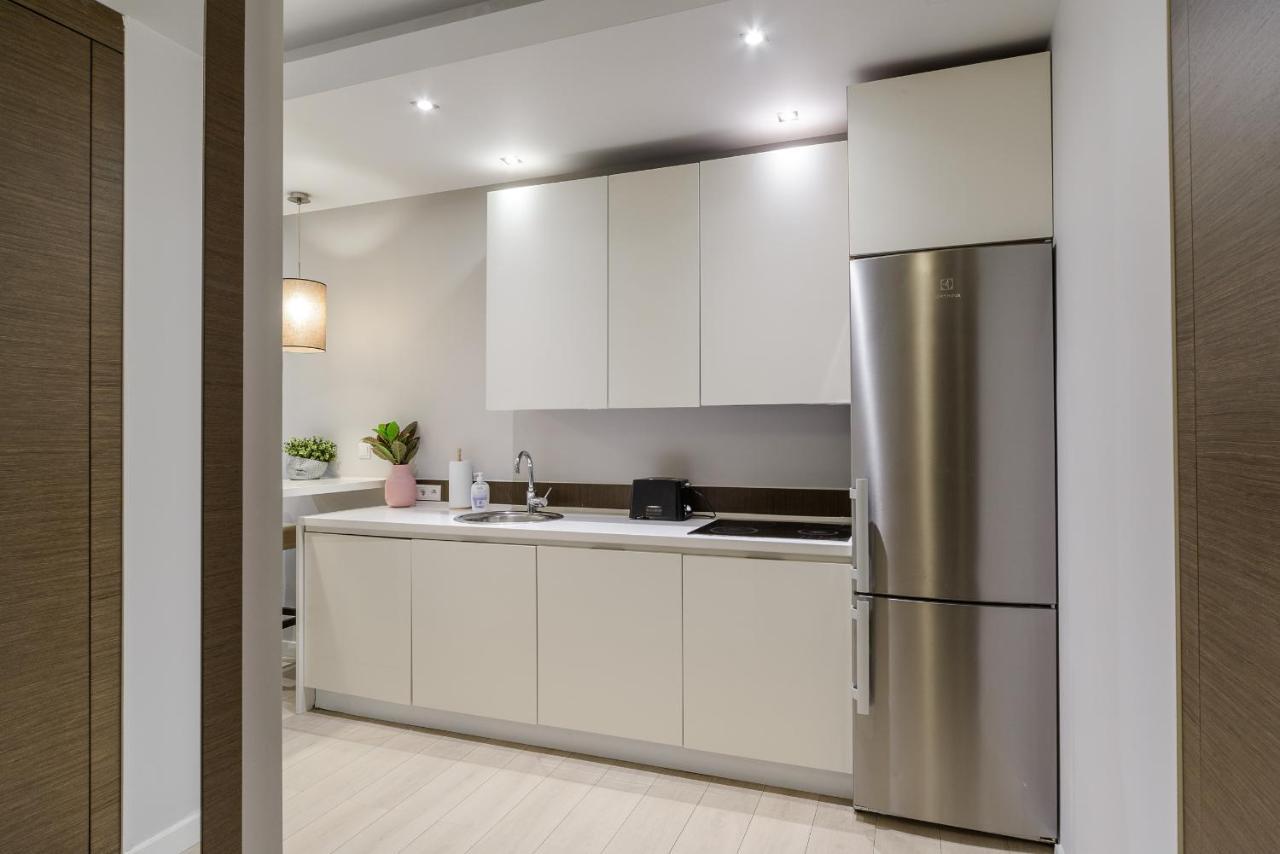 Luxury Apartments In Platinum Tower Варшава Екстериор снимка