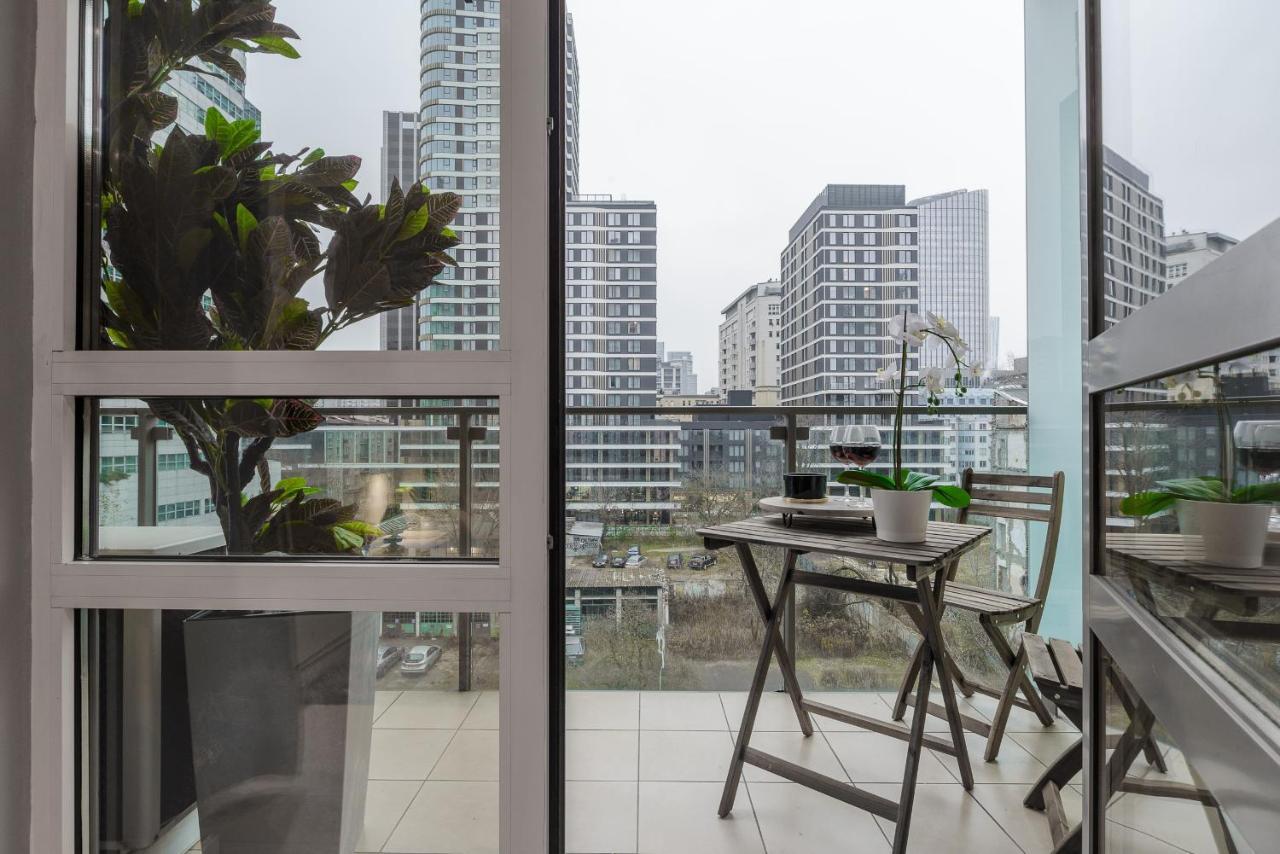 Luxury Apartments In Platinum Tower Варшава Екстериор снимка