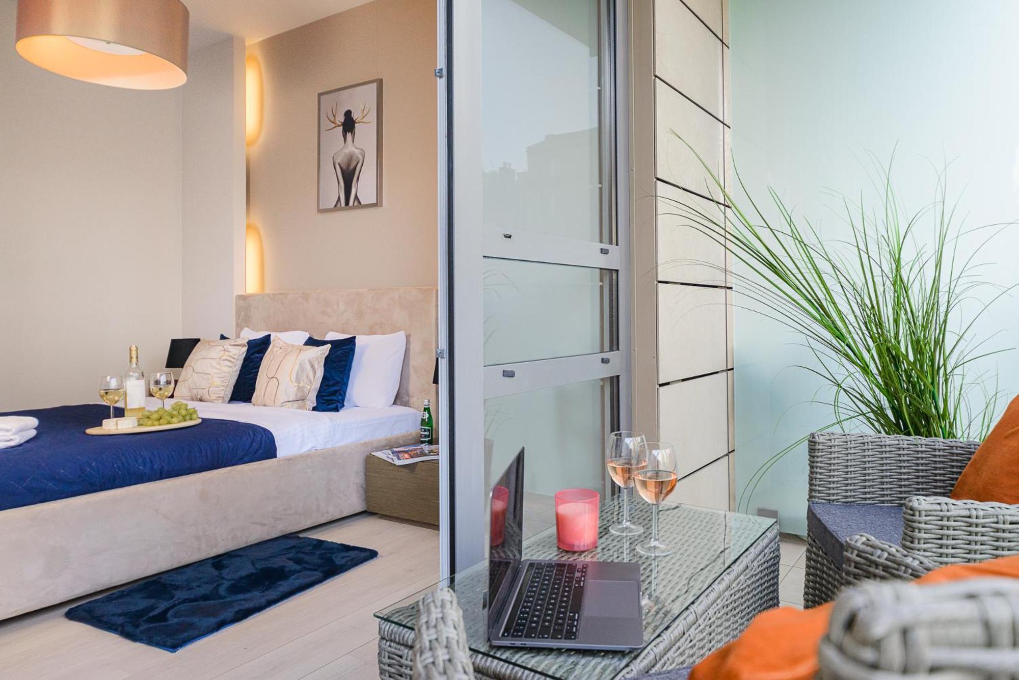 Luxury Apartments In Platinum Tower Варшава Екстериор снимка