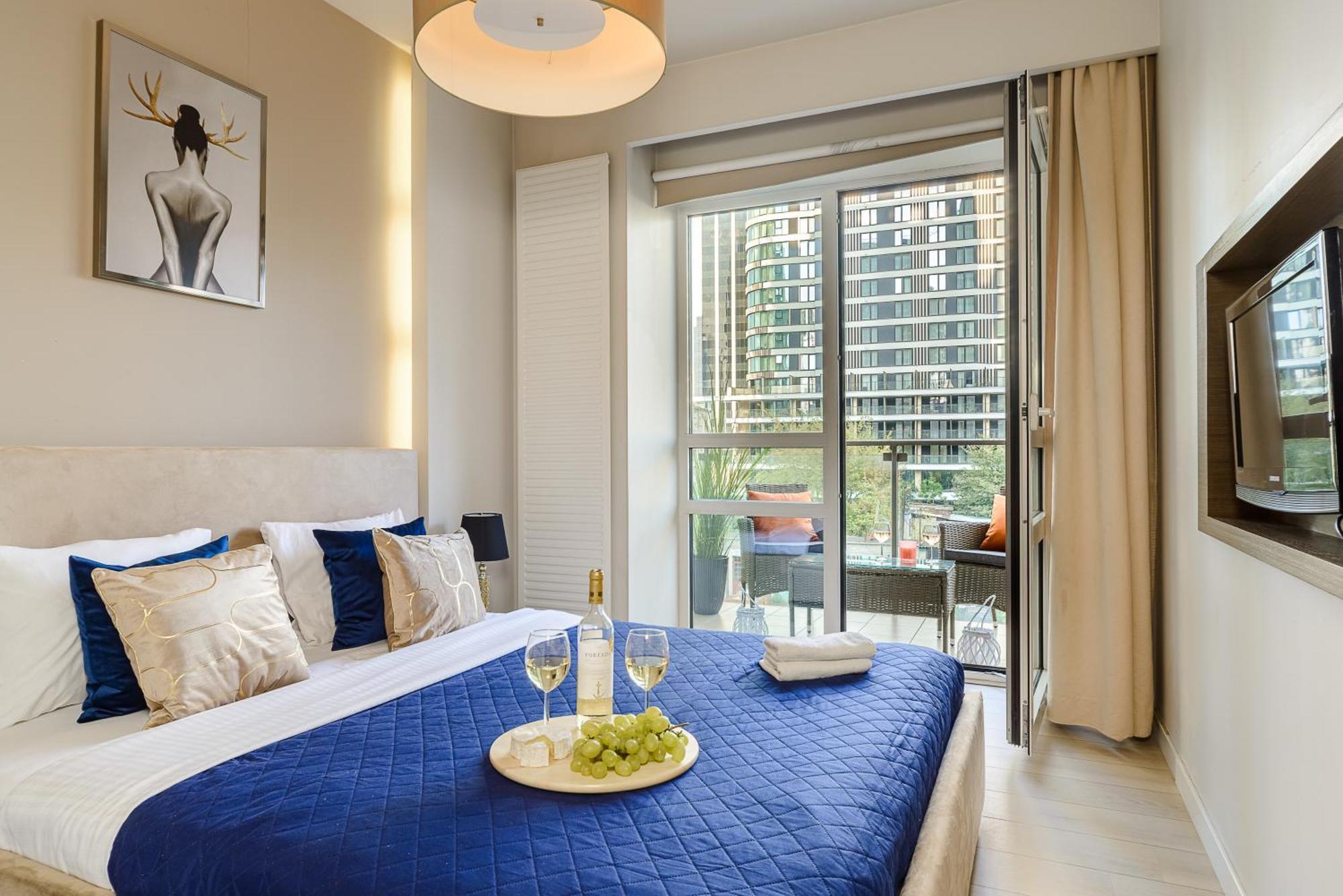 Luxury Apartments In Platinum Tower Варшава Екстериор снимка