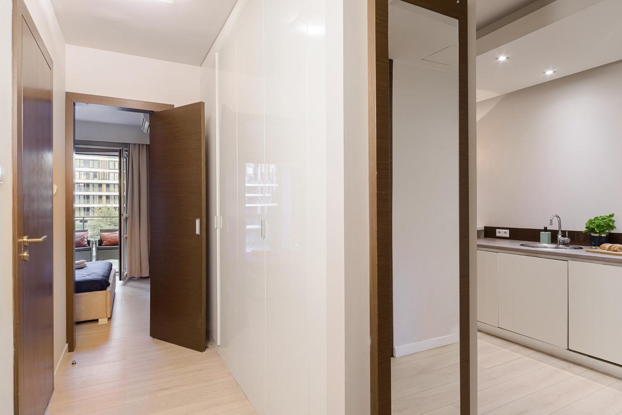 Luxury Apartments In Platinum Tower Варшава Екстериор снимка