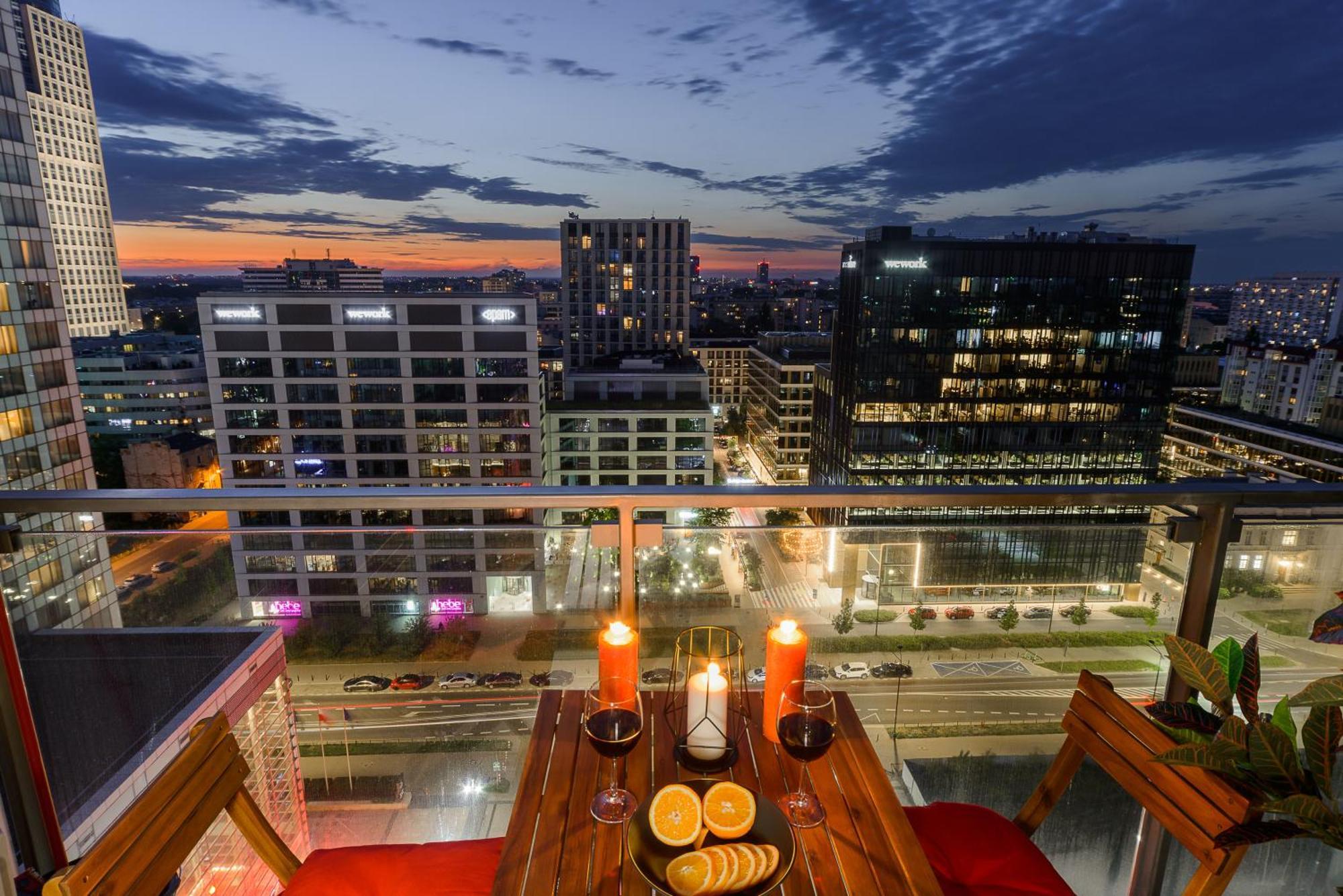 Luxury Apartments In Platinum Tower Варшава Екстериор снимка