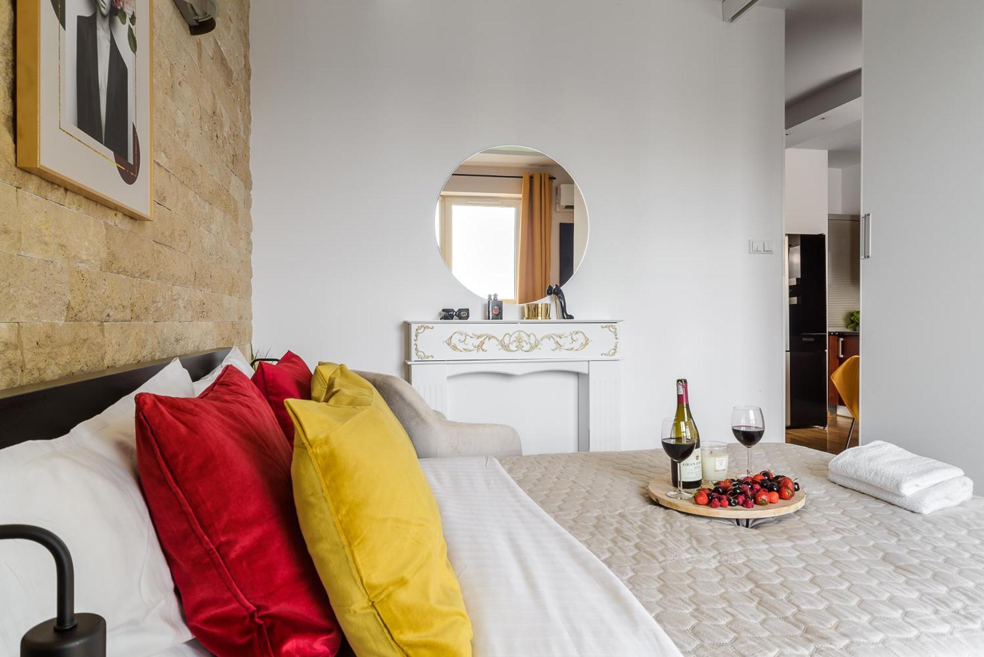 Luxury Apartments In Platinum Tower Варшава Екстериор снимка