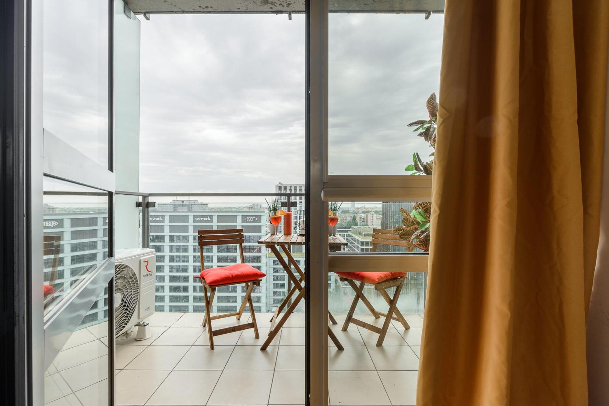 Luxury Apartments In Platinum Tower Варшава Екстериор снимка